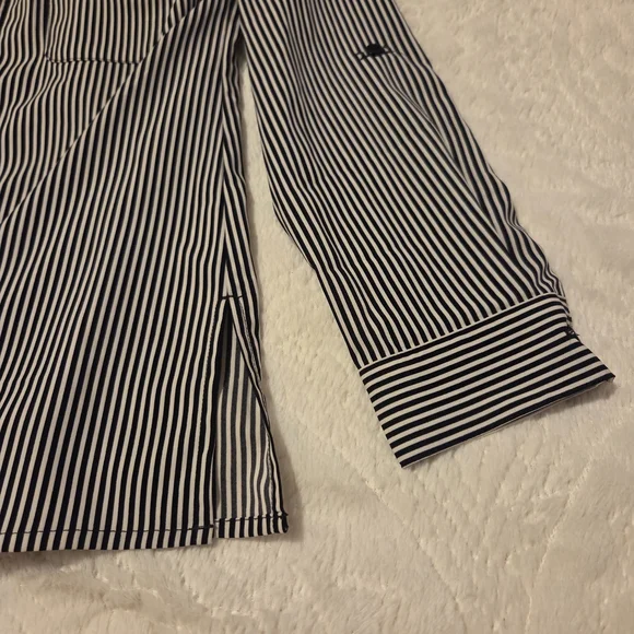 Notations Academia Black and White Striped Women's Button Down Shirt Old Money - Picture 7 of 8